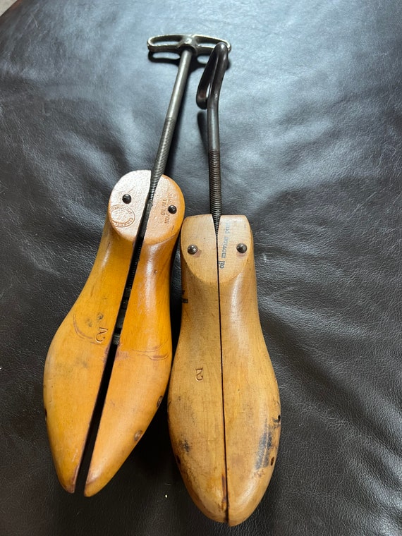 Antique Wooden Shoe Trees, Cobbler Stretchers Disp