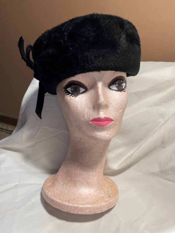 Black Women’s Mid Century Hat, Funeral Pillbox Hat