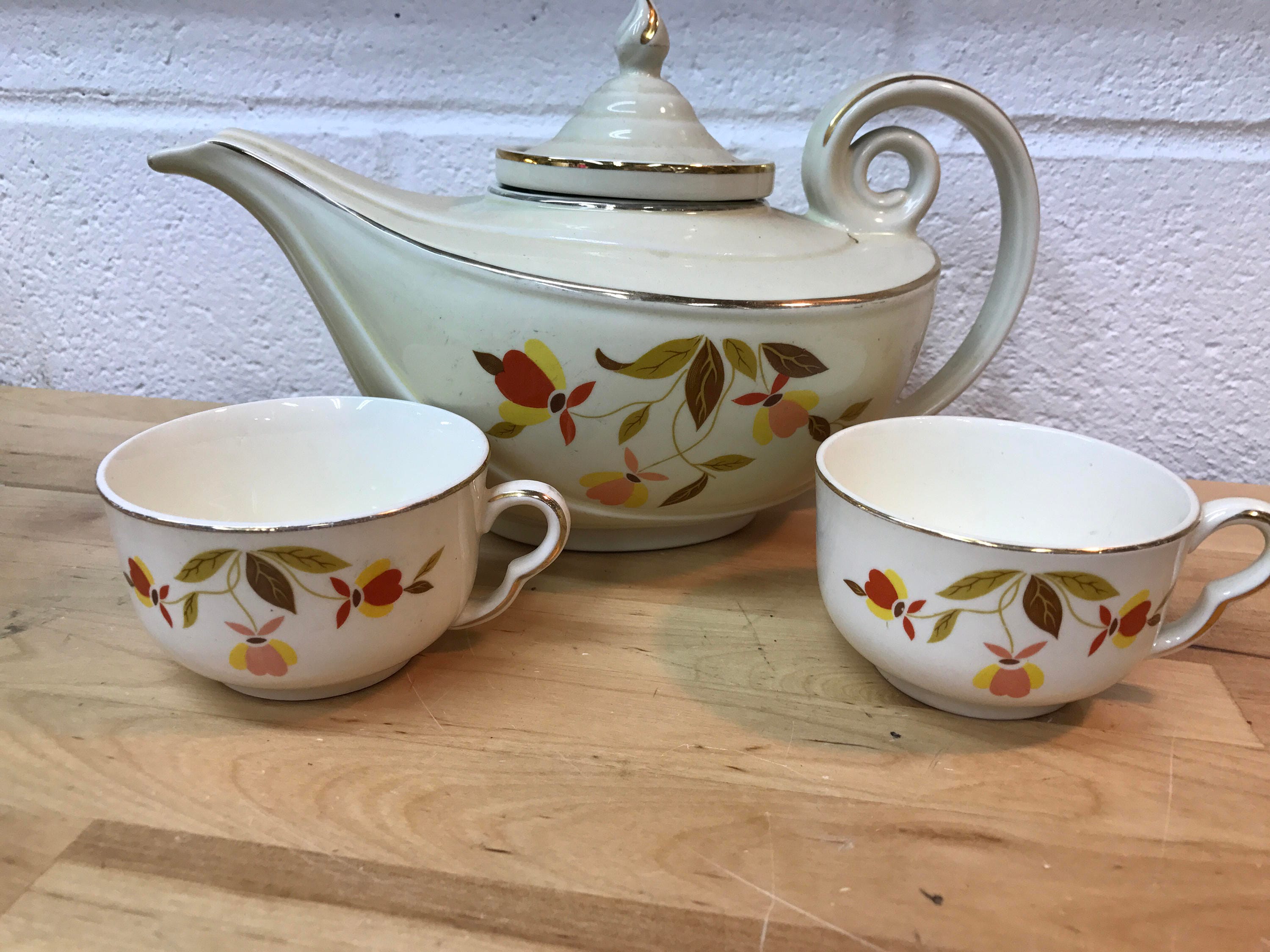 Hall Jewel Tea Set Tea pot and cups Autumn leaf pattern