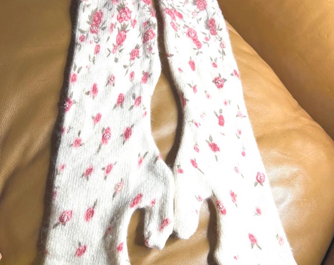 Cashmere floral Ling Mittens, Elegant Soft Winter Wear