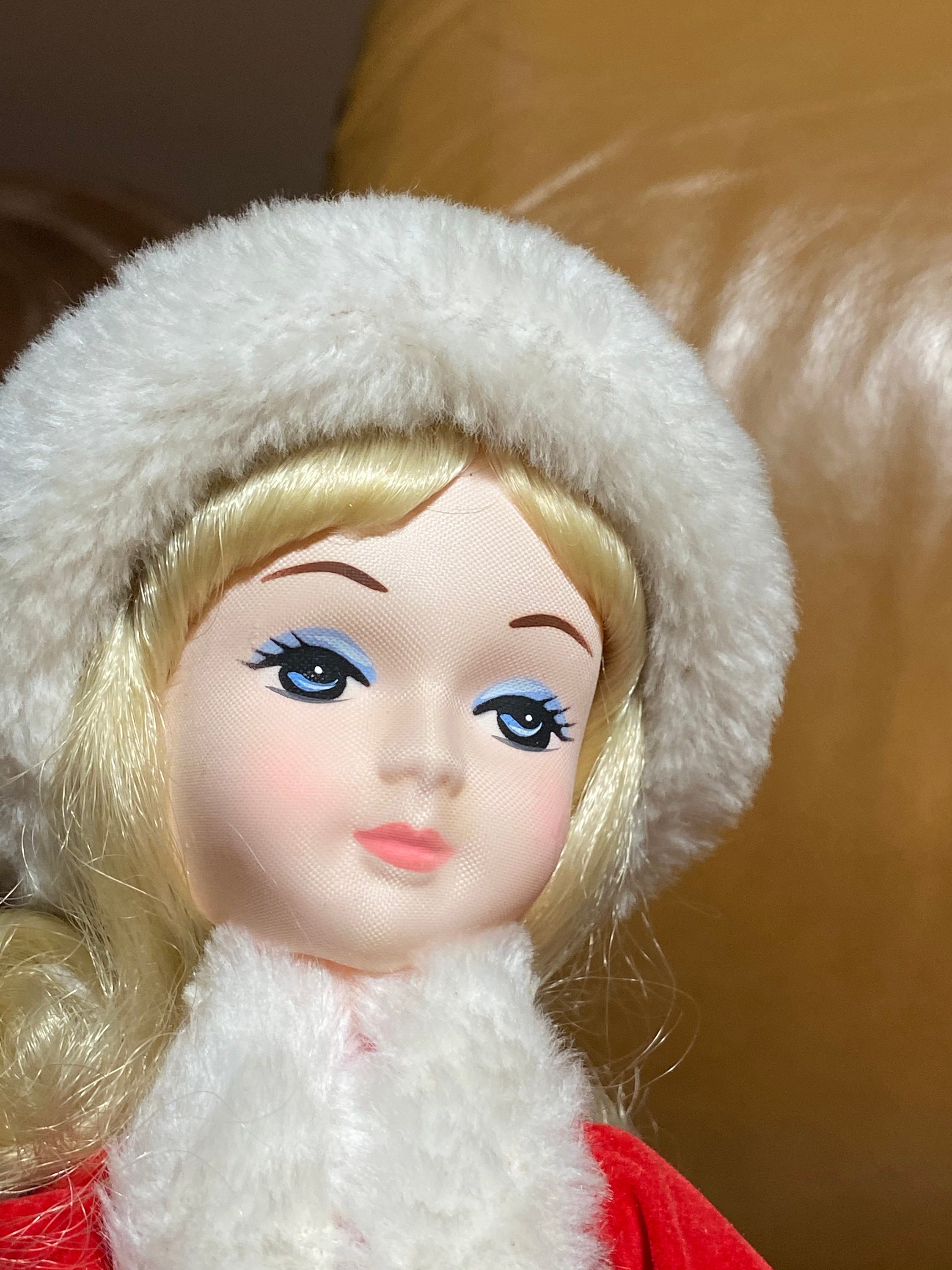 Musical Christmas Doll, Vintage Brinn’s Collectible Christmas Figurine