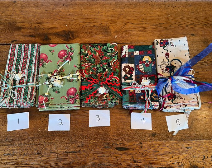 Christmas Holiday Napkins, Boho Formal Table Set of 4, Festive Table Decoration