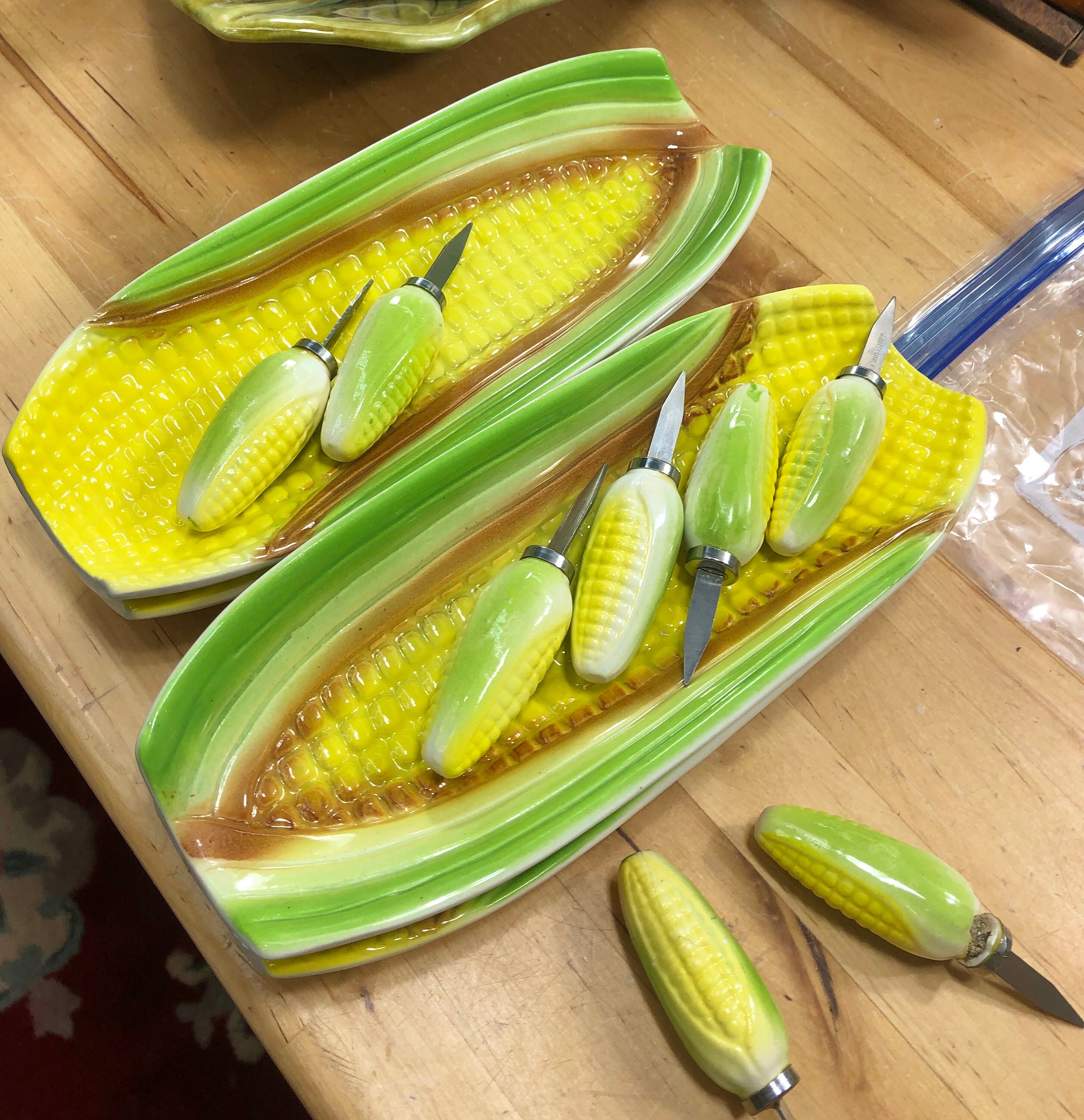 Corn Plates and Holders Vintage Ceramic Corn On the Cob Serving Plates and Mini Corn Holder