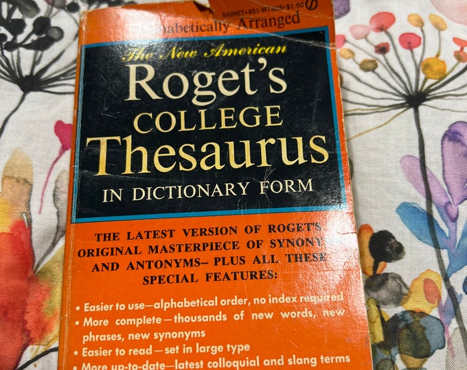 Thesaurus Vintage Book, Synonym Reference Paperback, Writer’s Book