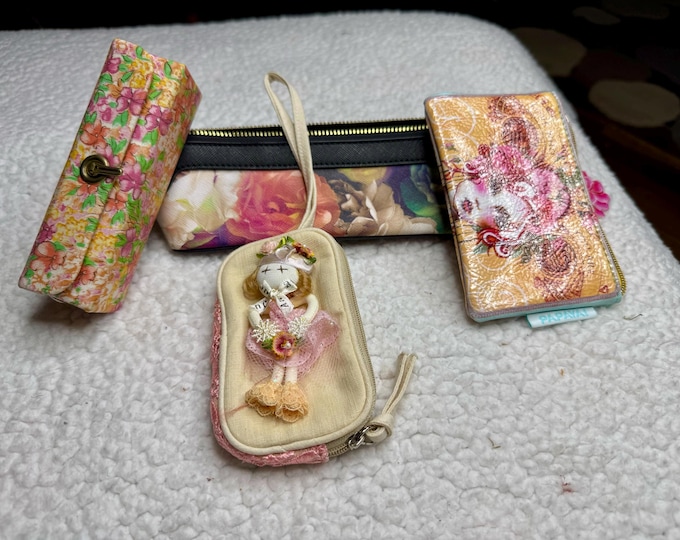 Colorful Purse Accessory Cases Lot, Coin Purses, Change Bag Faces and Flowers