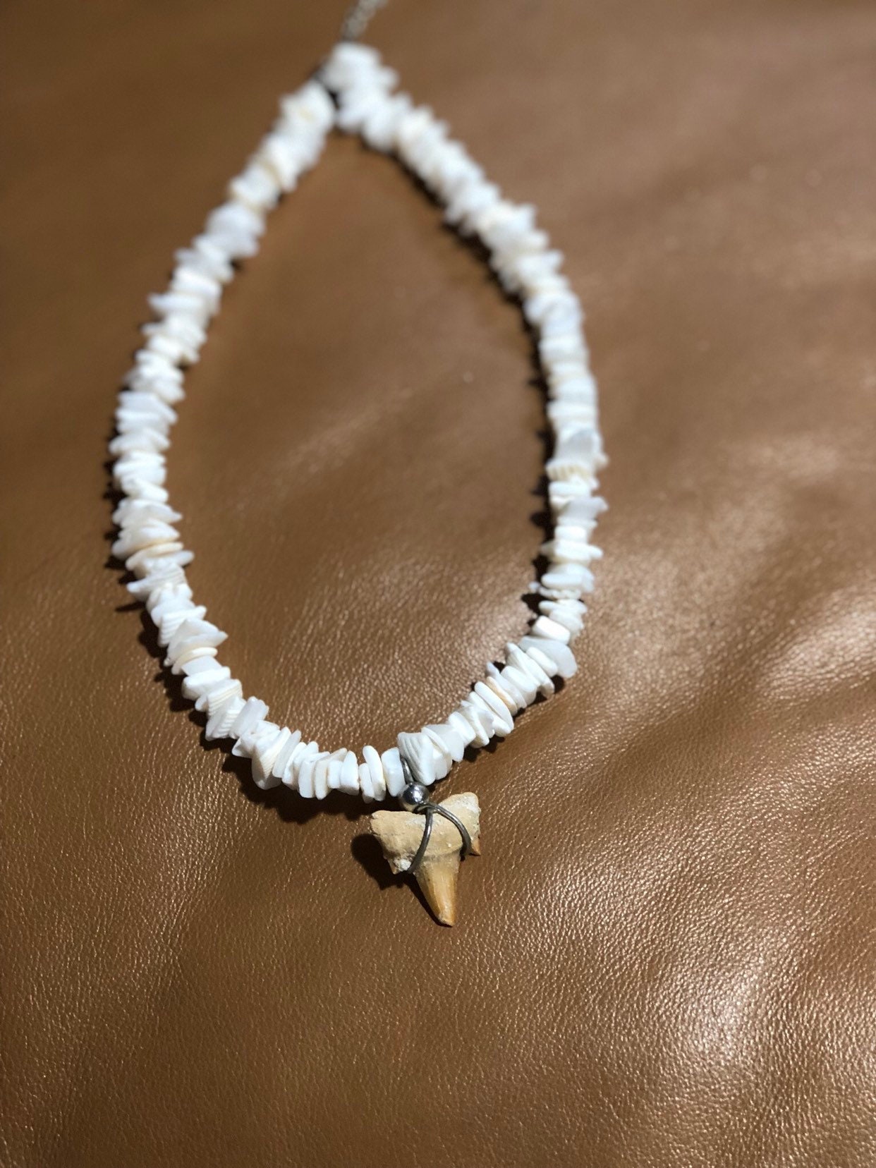 Mother of Pearl Shell Necklace - Playa Iridescent Grey | LIKHA – LIKHÂ