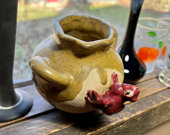 Clay Pottery Vase Frog Embellishment, Vintage Cottagecore Display