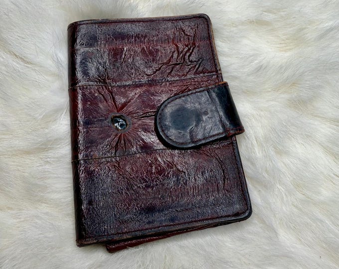 Eel Skin Credit Card Holder, Maroon Leather Unisex Cash Keeper Snap Closure
