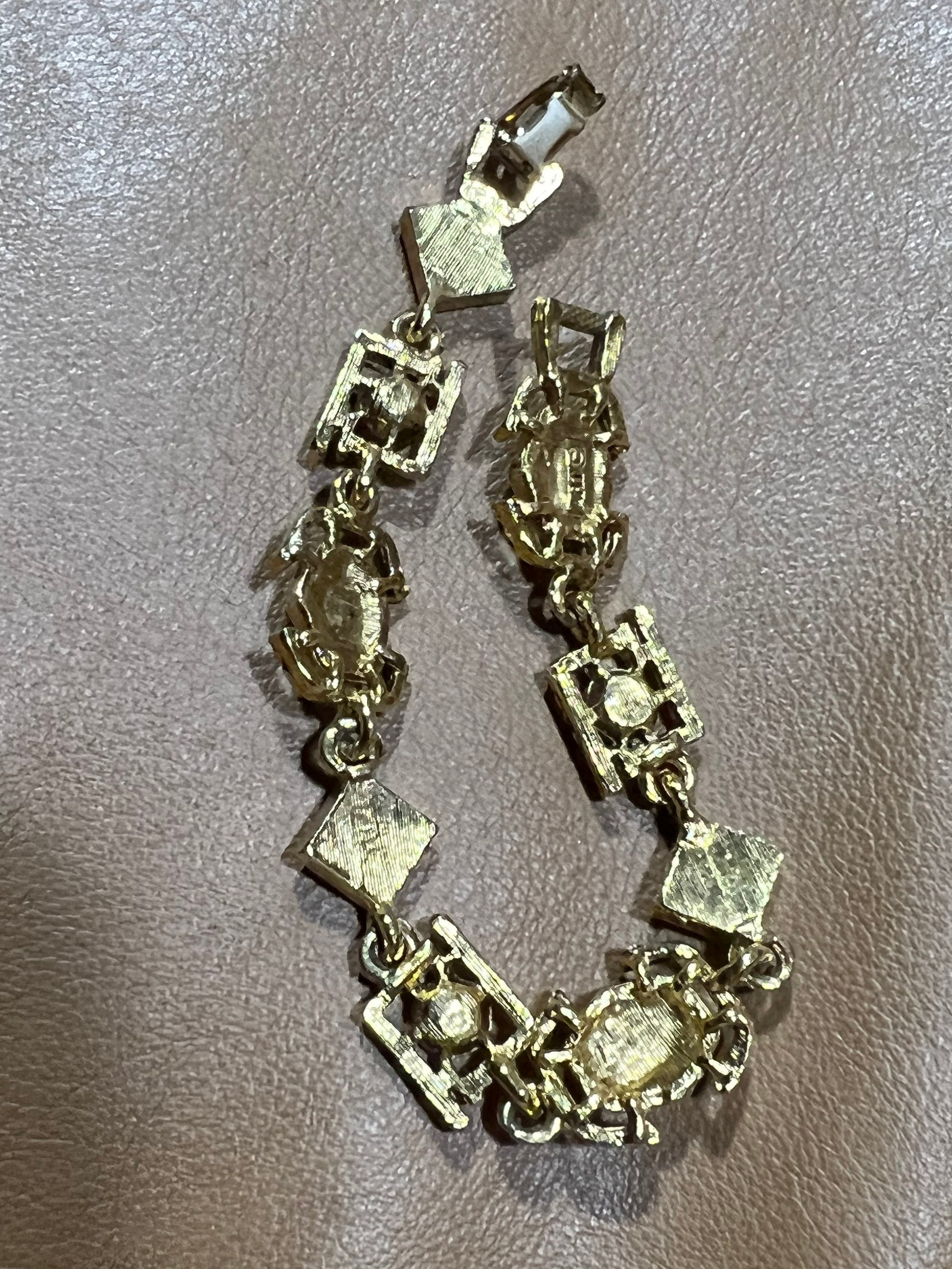 Green Costume Jewelry Bracelet, Vintage Mid Century Jewelry