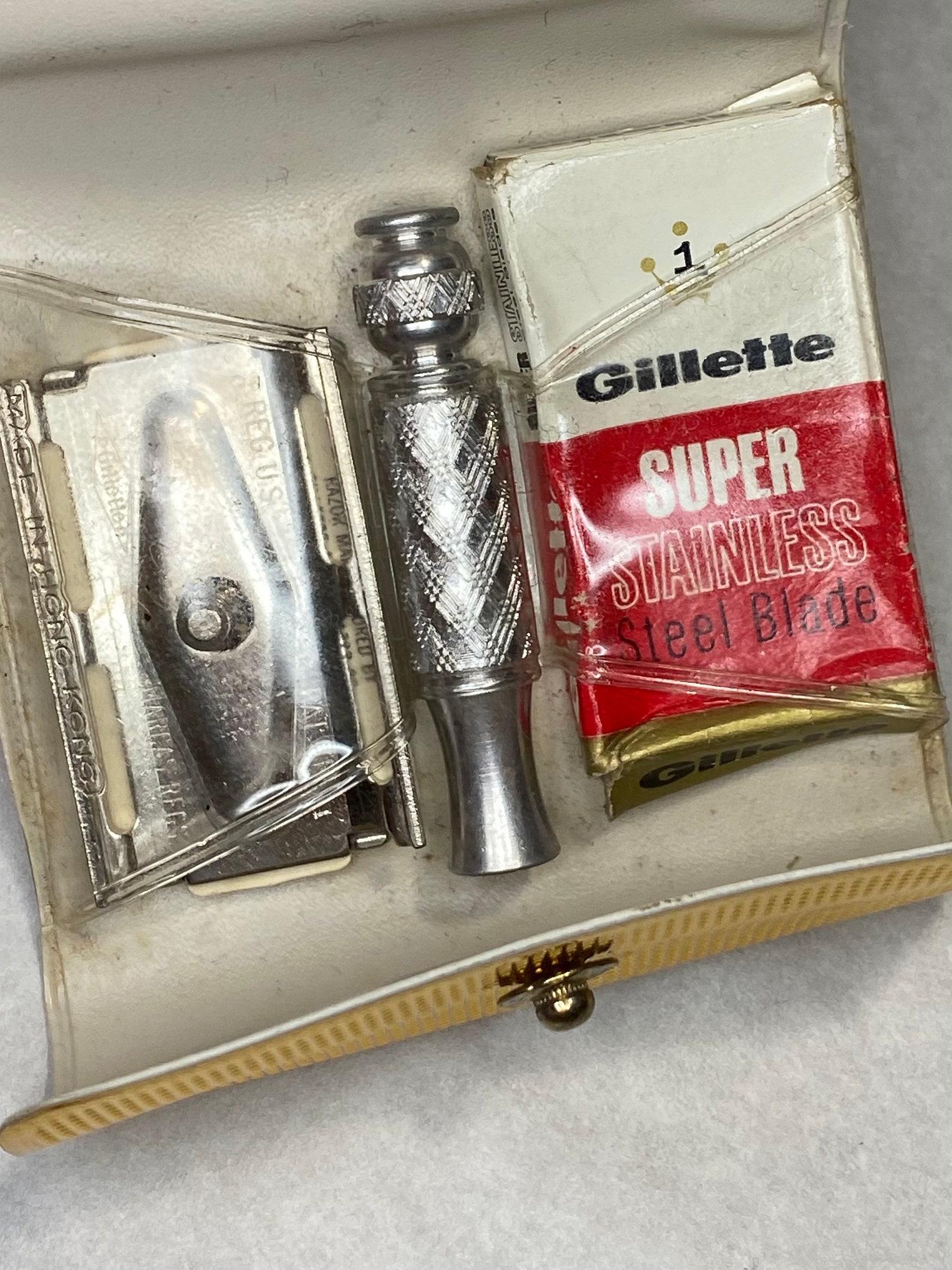 gillette travel razor vintage