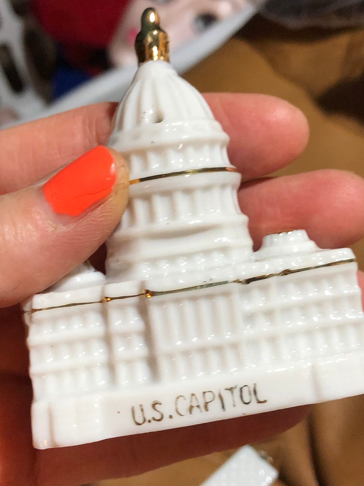 Washington DC salt and pepper shakers Collectible Porcelain Cottage Kitchen