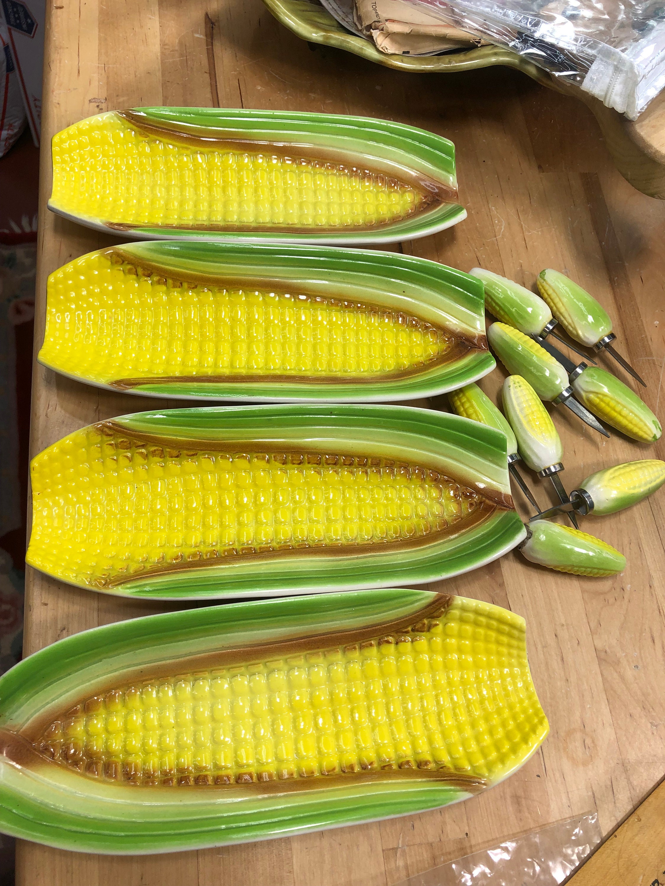 Corn Plates and Holders Vintage Ceramic Corn On the Cob Serving Plates and Mini Corn Holder