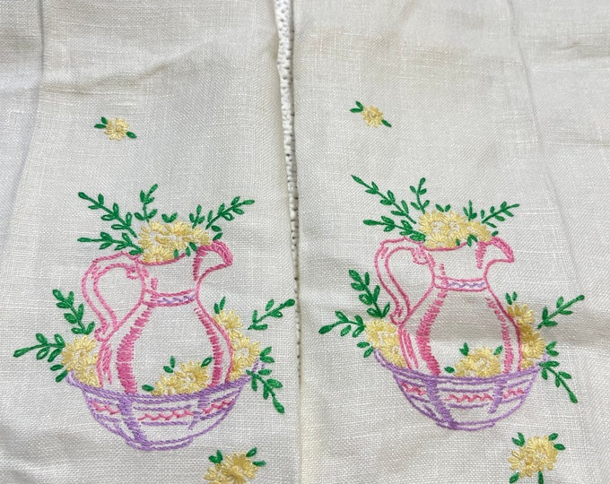 Embroidered Hand Towels, Vintage Needlework Guest Bathroom Decoration