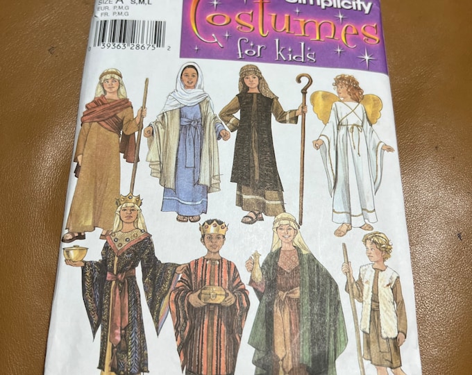 Simplicity Costume Sewing Pattern, Costumes For Kids Home Sew Project, Christmas and Halloween