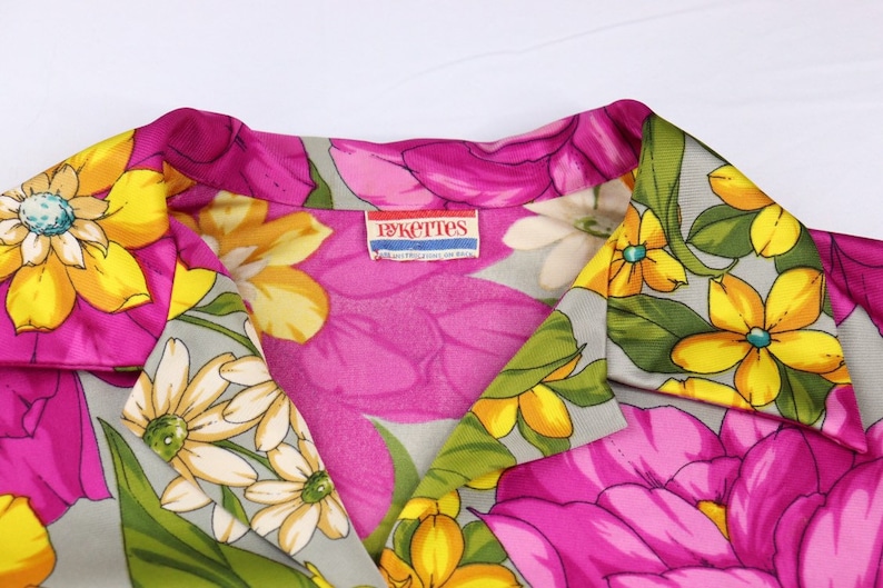 Funky floral 1970s shirt