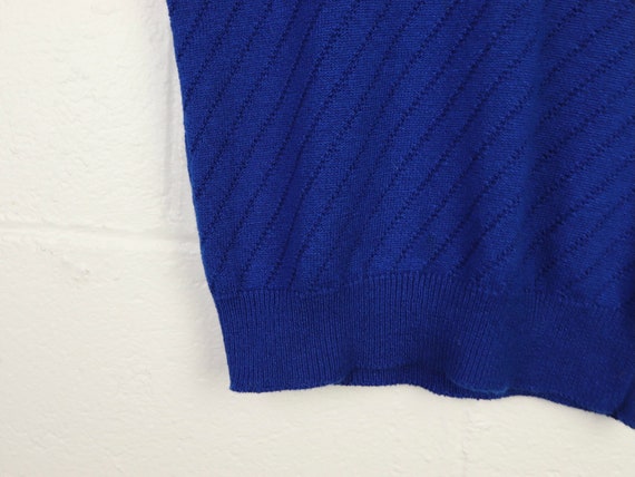 Blue knit top, KORET, 1970s vintage - image 3