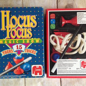 3 years old and up 1989 1991 Jumbo Vintage Hocus Pocus Magic Show game 30 tours tricks dice magic wand magician practice magic