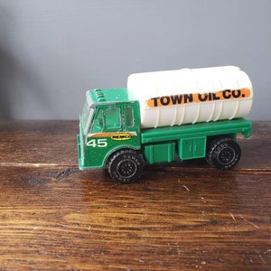 1988 Remco Town Oil Co Truck | 45 Plastic Metal Green Tanker