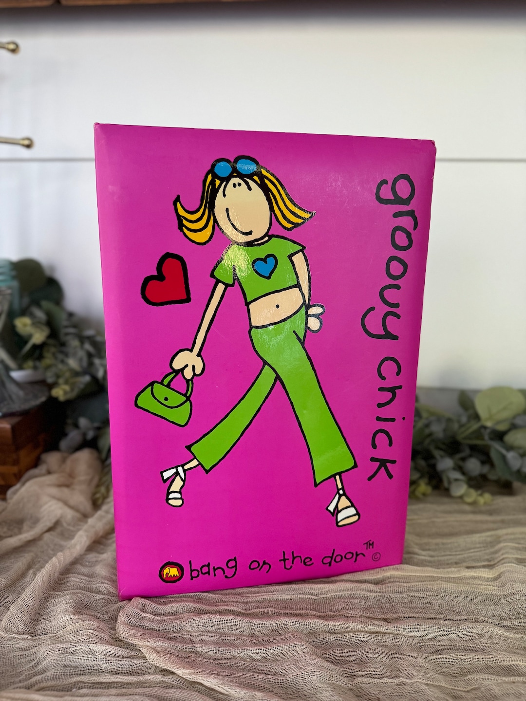 2000-bang-on-the-door-groovy-chick-photo-album-santoro-ur1-y2k-hot-pink