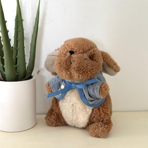 8” Peter Rabbit Eden plush lovey | Fredrick Warne Beatrix Potter stuffed bunny book companion 1980s 80s retro cottage toy