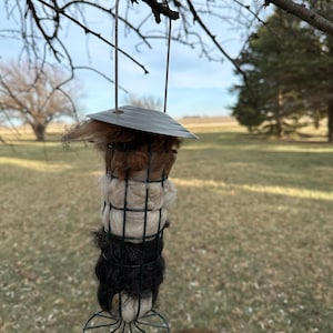 Bird Nesting Suet Ball Cage with Alpaca Bird Nesting Material
