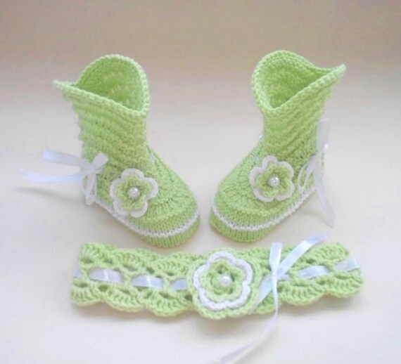 green baby socks