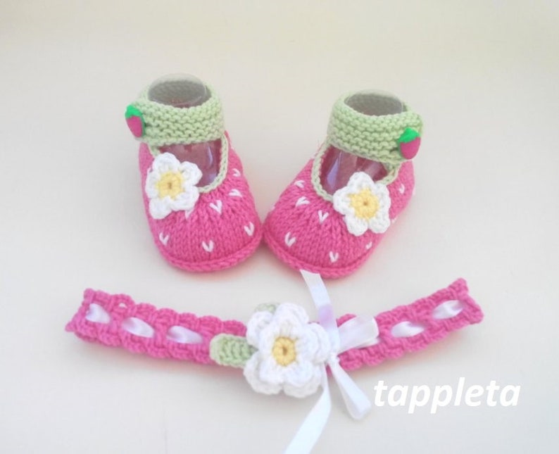 knitted tunic babyshower gift newborn outfit strawberry dress baby photoshoot pink Strawberry baby girl costume booties and headband