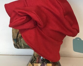 Chemp. Ladies hats caps hair loss. Red.