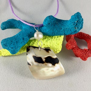 Beautiful Cut Seashell Necklace