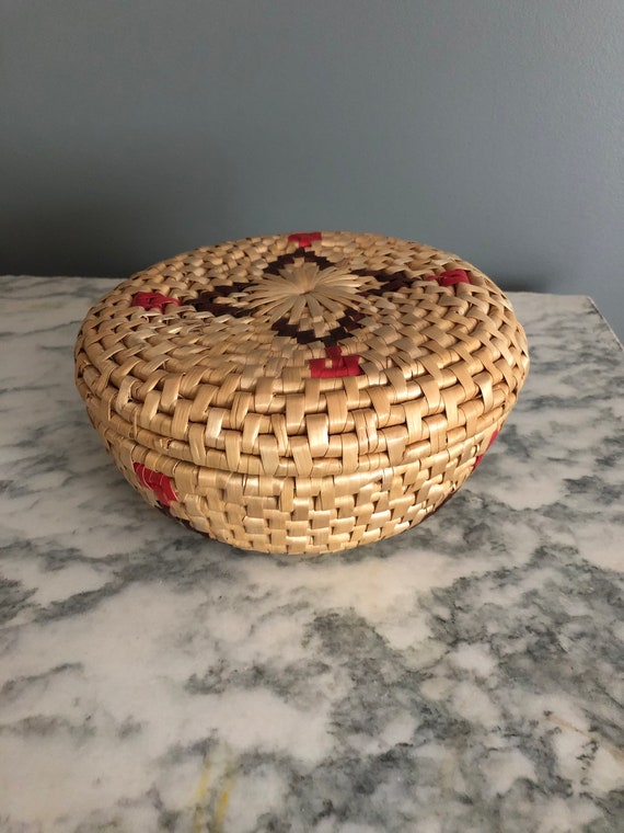 Vintage Handmade Lidded Woven Basket/Basket Design Etsy