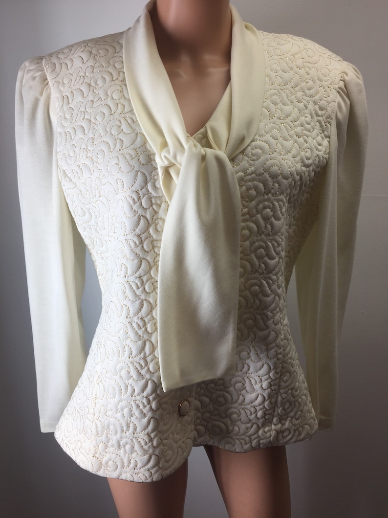 Vintage 70s Toni Todd Beige Blouse Top Gold Metallic Accents Quilted Pattern Neck Scarf Tie Attached 12