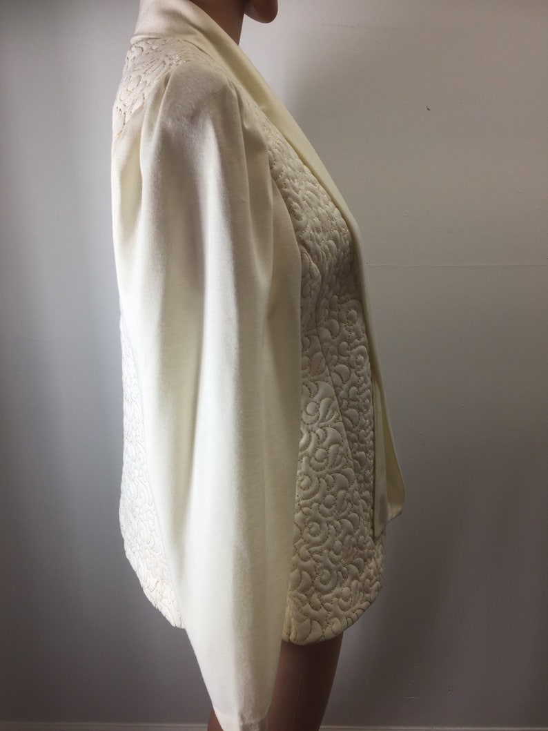 Vintage 70s Toni Todd Beige Blouse Top Gold Metallic Accents Quilted Pattern Neck Scarf Tie Attached 12