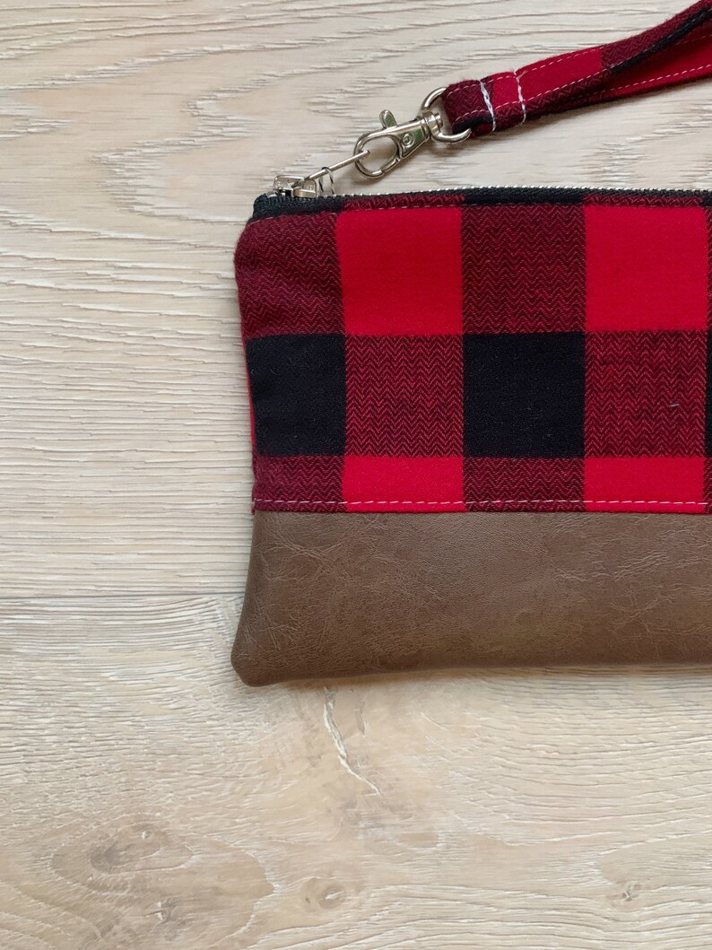 Red and Black Plaid Flannel Wristlet Faux Leather Wristlet - Etsy
