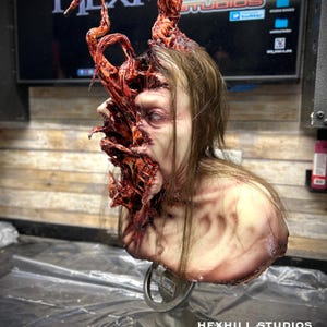 THE THING Halloween Decoration Tribute Life Size “CARNIVORE” Zombie Bust Collector Evil Horror Movie Quality Studio Rare Display Gift Idea