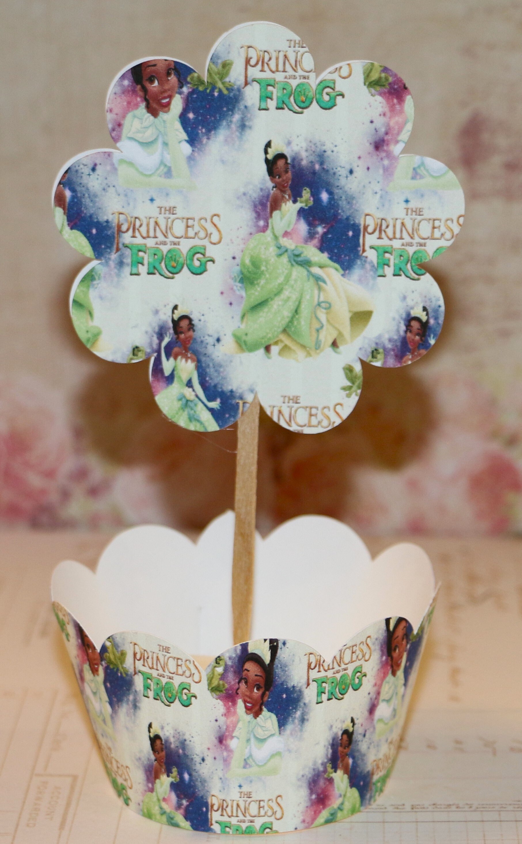 13 Bakers Dozen The Princess and the Frog Tiana Prince Naveen Cupcake Wrappers PicksMatching Straws