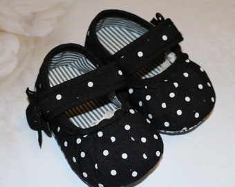 Baby Infant Girl Pre-walker Pram Shoes Shower Gift Lace Flower Polka Dot Baby Infant Girl Pre-walker Pram Shoes Shower Gift Lace Flower Polka Dot