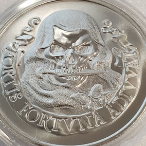 Latin Allure Memento Mori Fortis Fortuna Adiuvat 1 oz .999 Silver Skull Fortune Favors Brave