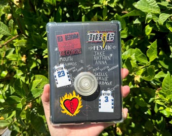 Tree Hill High Kindle Starter Pack, Includes One Kindle Insert and Five Stickers inspired by One Tree Hill