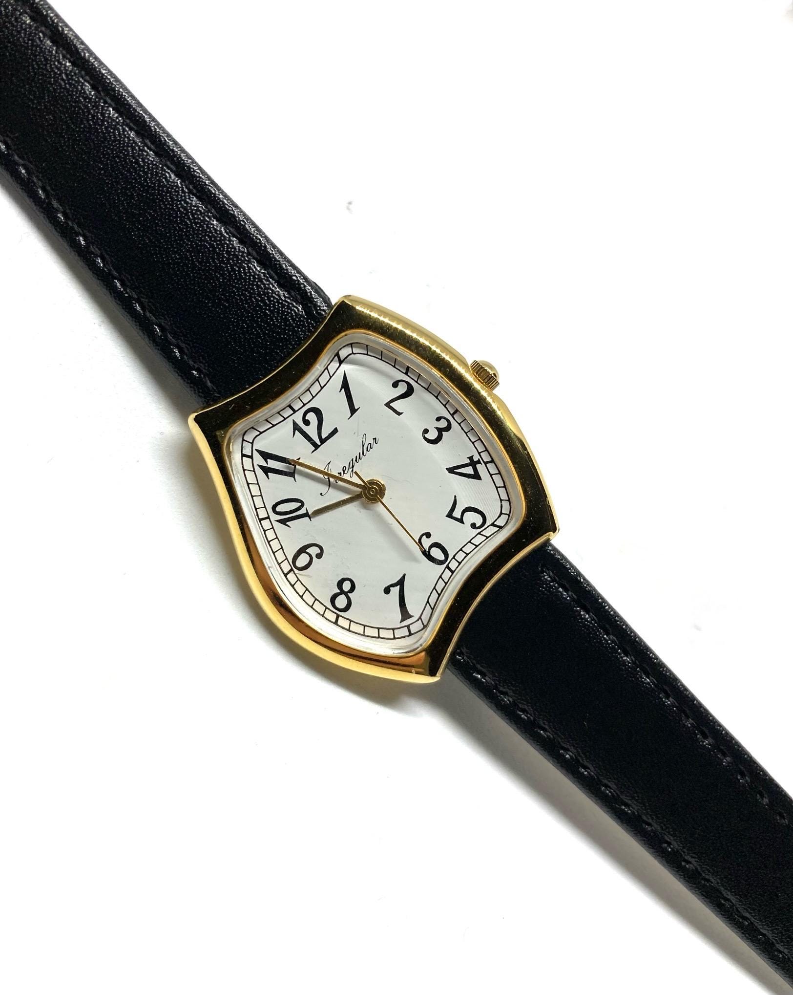 ジャンク品 Salvador Dali 腕時計 溶ける時計 ゴールド 2977