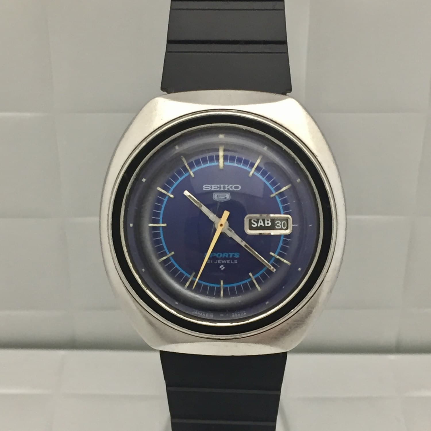 seiko 5 sports vintage