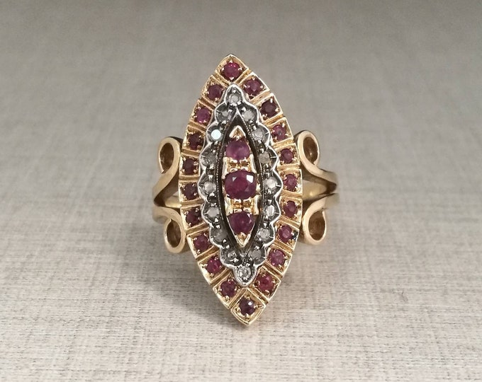 Vintage 14kt gold Diamond antique cut and ruby ring
