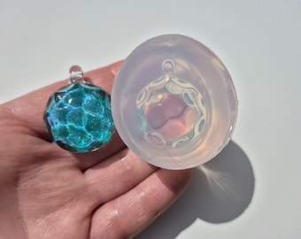 Water reflection 33 x 26 mm pendant mold for resin, water ripple pendant with loop mold for resin jewelry