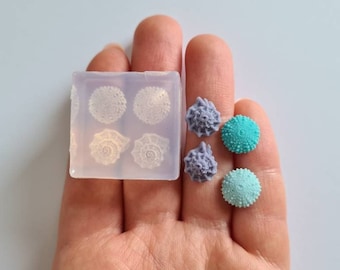Silicone mold 4 tiny shells, 12x10 mm and 11.5 mm, real shells mold for resin, clay