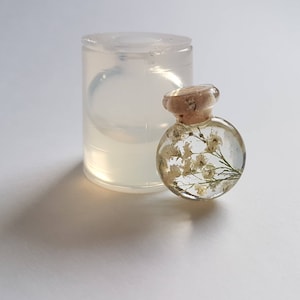 Bottle clear transparent silicone mould for resin jewellery H 28 x 22/14 mm (~5ml)