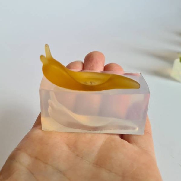 Moule pour limace d'escargot en résine 48 x 20 mm moule en silicone transparent, corps d'escargot uniquement