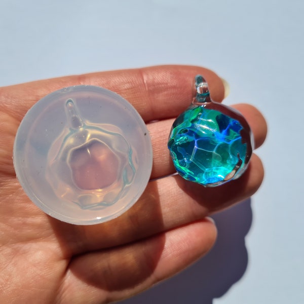 Water reflection 32 x 24 mm pendant mold for resin, water ripple pendant with loop mold for resin jewelry