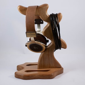 Wooden headphone holder, headphone stand, headphone hanger