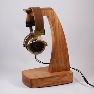 Wooden headphone holder, headphone stand, headphone hanger
