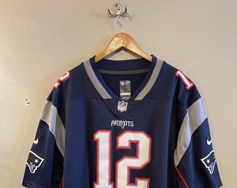 BRADY / Tom Brady 12 / Patriots Sweater / New England Patriots