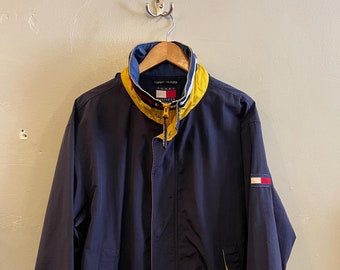 TOMMY / Hilfiger / vintage Tommy jacket / Hilfiger windbreaker / 90s jacket / 90s vintage / Tommy logo / spring jacket / fall / mens M.